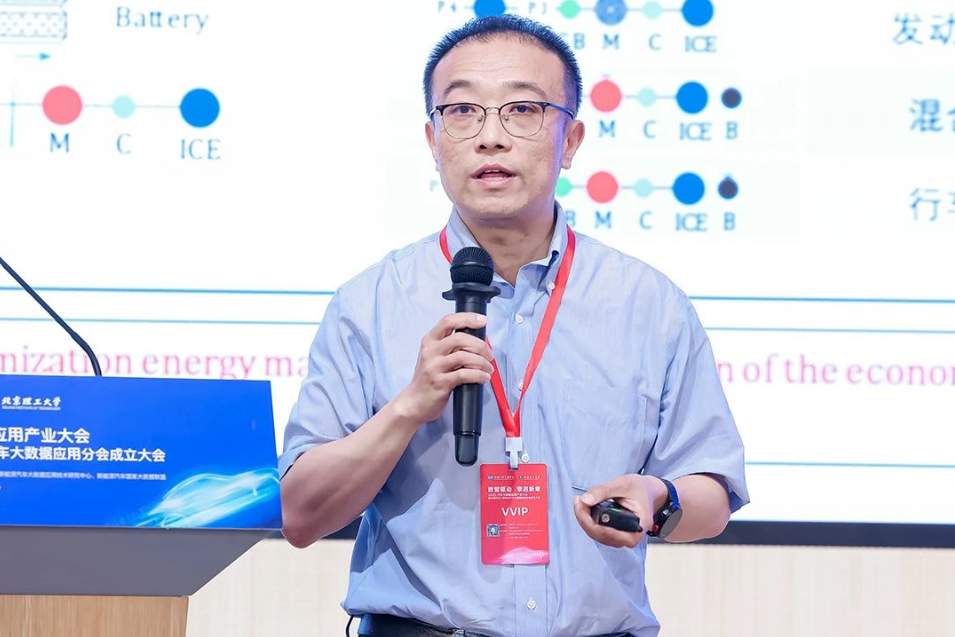 吉林大学汽车工程学院教授许楠.png